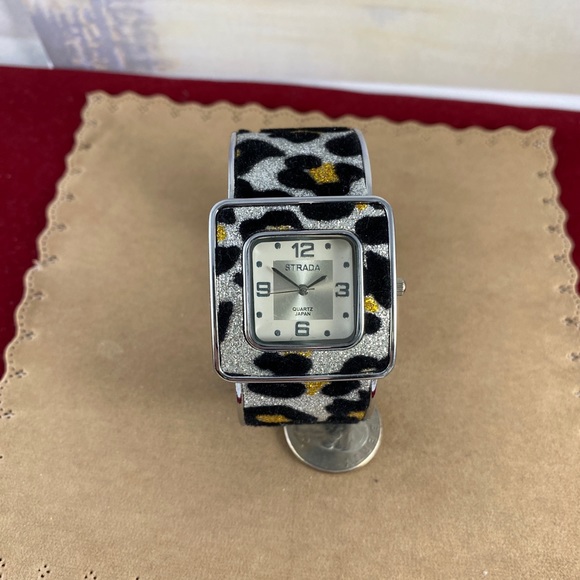 Stranda Leopard Spots Cuff Bracelet Watch - Picture 2 of 8